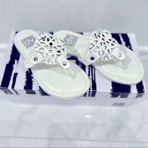 Brand new! Toddler girl’s Dolce Vita sandals